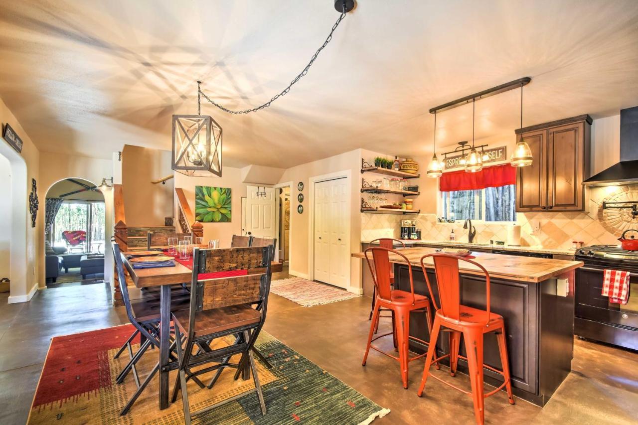 Cozy Home With Media Room Short Walk To Taos Plaza! 外观 照片