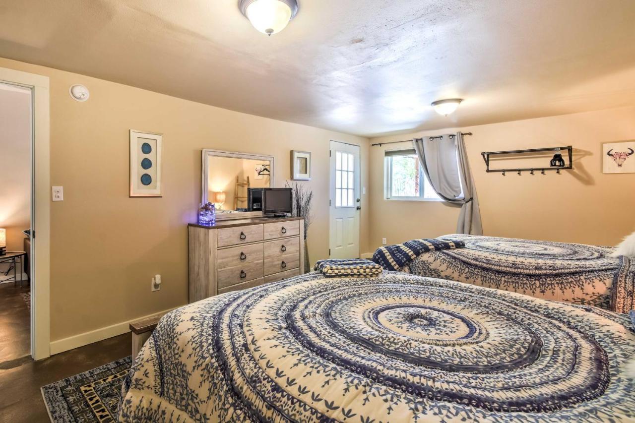 Cozy Home With Media Room Short Walk To Taos Plaza! 外观 照片